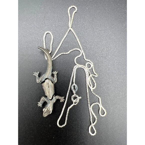 Sterling Silver Articulated Lizard Pendant Necklace 925 18" Box Chain Reptile - Picture 2 of 10